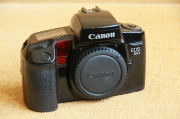 Canon EOS 100, samo body