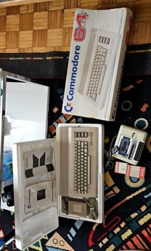Commodore c64 plus magnetofon i instrukcje