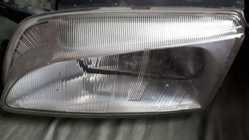 peugeot lampa lewy przód