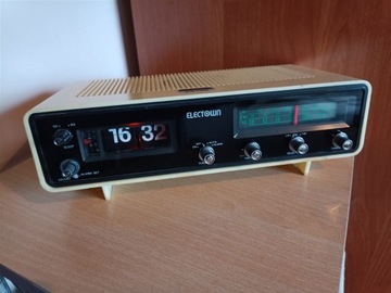 Radiobudzik klapkowy Electown DCR-7430
