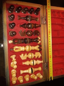22 szachy drewniane małe 31cm