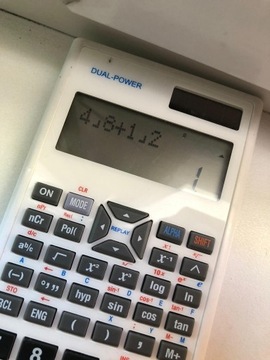Kalkulator naukowy z obudową