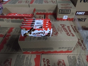 Kinder bueno baton