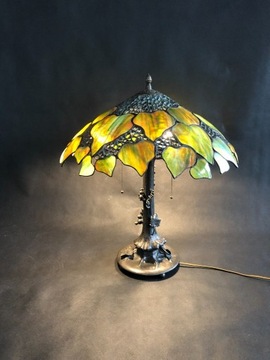 Lampa w stylu Tiffany