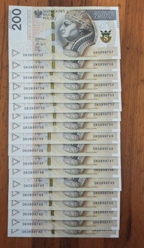Banknoty 200zl kolejne numery serii