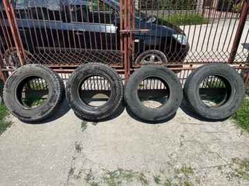 Opony 215/75 R16 C 