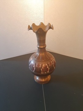 Metalowy wazon