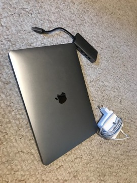MacBook pro 13' + oryginalny Hub i pudełko