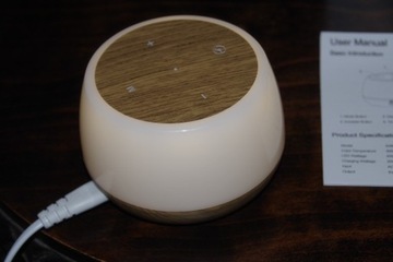 Wielokolorowa lampka z funkcją ładowarki USB