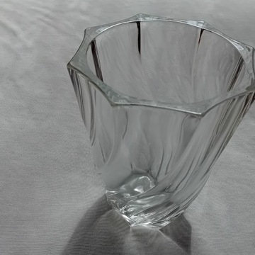 Spiralny wazon kryształowy Luminarc z lat 70-ych.