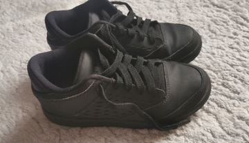 Sneakersy buty sportowe Jordan 30 (18.5cm)