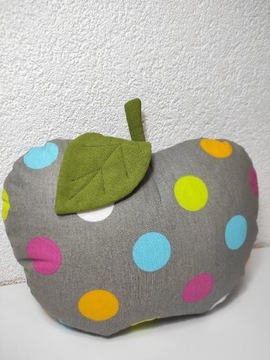 Poduszka dekoracyjna "jabłko"