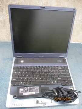 Laptop BENQ z zasilaczem