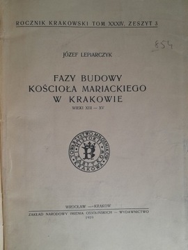 Fazy budowy kościoła mariackiego w Krakowie