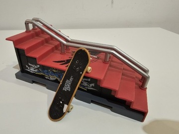 Zestaw rampa + mini deskorolka fingerboard