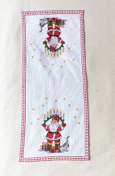 Ręcznie haftowany obrus haft krzyżykowy Mikołaj Bo