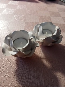 Świeczniki porcelanowe- róże- 2 sztuki 