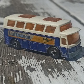 MATCHBOX AIRPORT COACH LUFTHANSA 1977