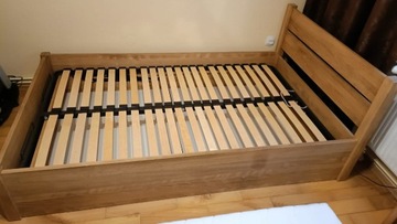 Używane łóżko drewniane Topaz 4 z pojemnikiem na pościel 120x200 buk.