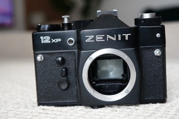 Aparat ZENIT 12XP