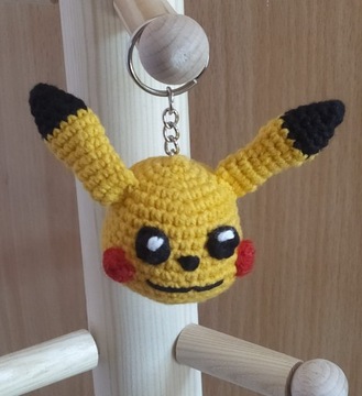 Pokemon Pikachu brelok na szydełku hand made