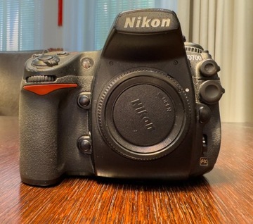 Lustrzanka Nikon D700 korpus
