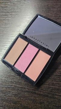 Anastasia Beverly Hills Blush Trio Pool Party. Róż