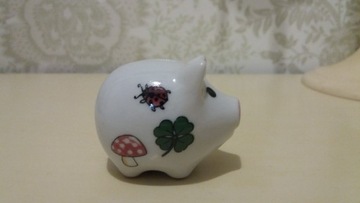 Porcelanowa świnka mini skarbonka na grosiki
