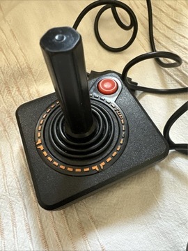 Kontroler Atari CX40 joystick 2 szt. Logo Atari.