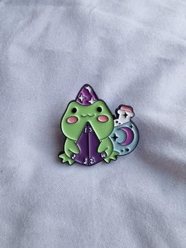 Przypinka pin wpinka broszka żaba frog czarownica