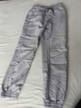 Spodnie jeans Reserved roz. 140 cm