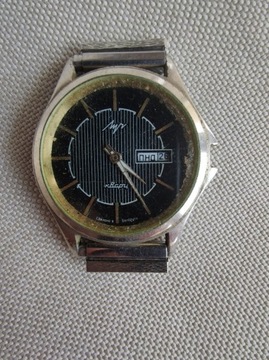Zegarek vintage Łucz kwarcowy z 2x datą. 
