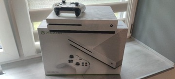 Konsola Xbox one S 500GB + 1 pad + 1 gra falout 