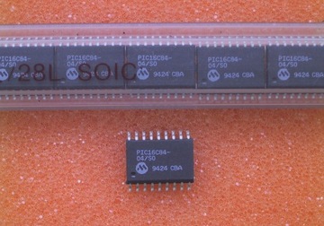 Mikrokontrolery PIC16C84-04/SO firmy Microchip