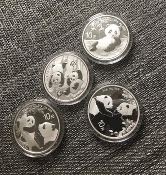 Panda Chińska 4 srebrne monety roczn. 20 21 22 23