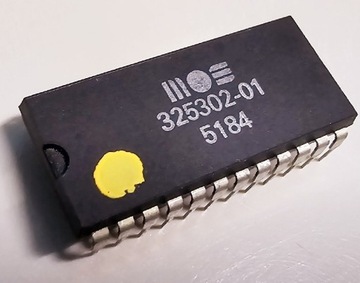 Układ MOS 325302-01 DOS ROM 1541 do C64