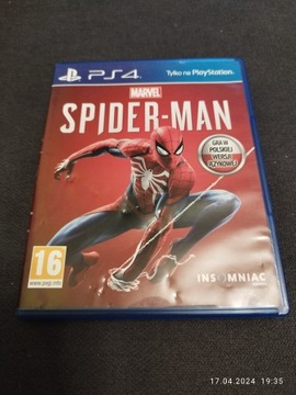 Sprzedam na PS4 spider-man stan dobry. 