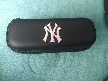 Etui na okulary markowe New York Yankees