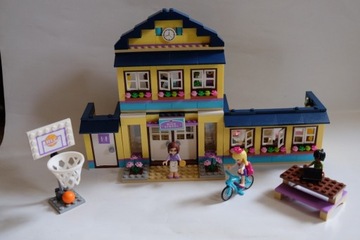 Lego Friends - 41005 - Szkoła w Heartlake
