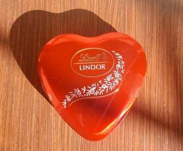 Lind Lindor serce 50g