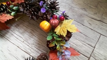 Wianek jesienny na drzwi 