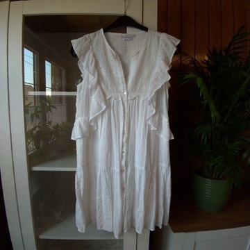 Sukienka na lato biała Reserved 