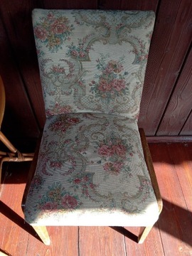 Komplet krzeseł tapicerowanych  