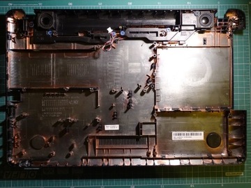 Laptop Asus R541U obudowa dolna + głośniki
