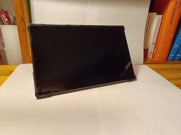 Tablet Lenovo Tab M10 HD 10.1 + dwa etui