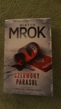 Mrok - Czerwony parasol