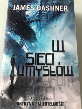 „W sieci umysłów” – James Dashner