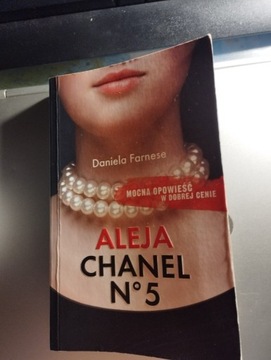 Książka Aleja Chanel nr 5 autor Daniela Farnese