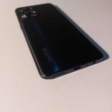 Atrapa telefonu realme 9