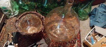 Stare butle na wino gąsiory